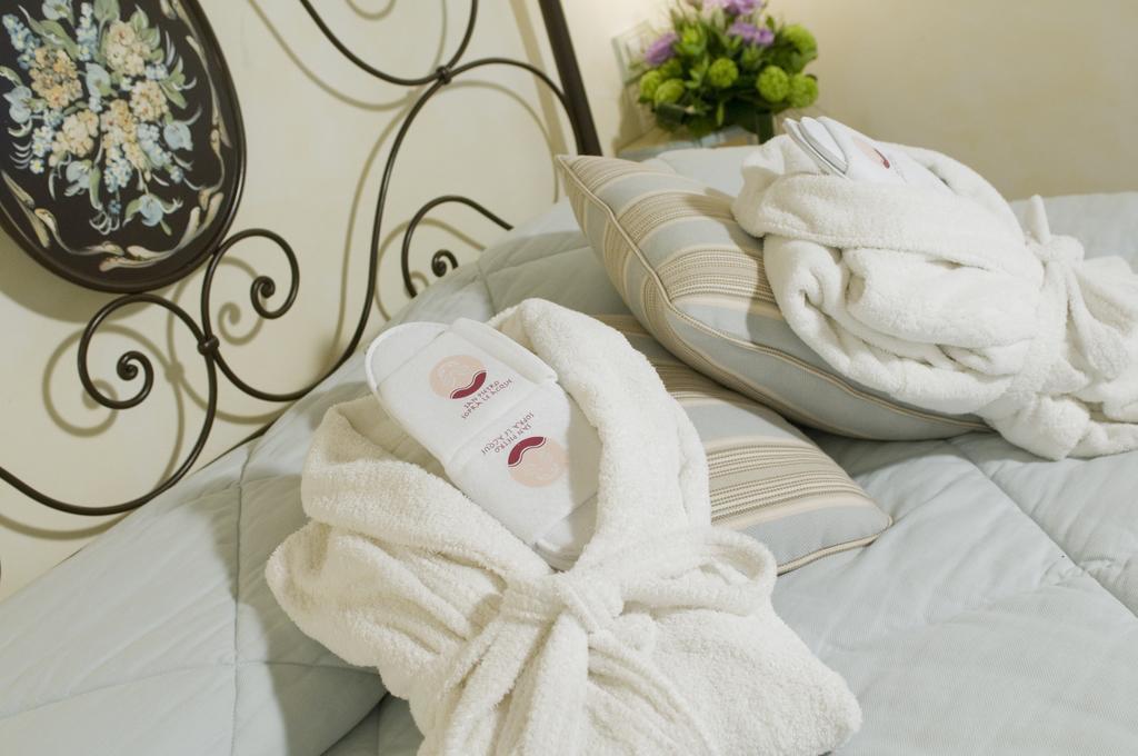 San Pietro Sopra Le Acque Resort & Spa Massa Martana Luaran gambar